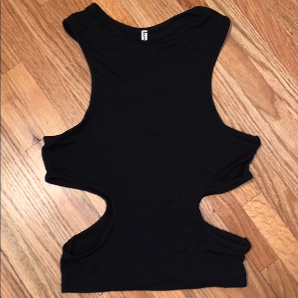 LF Emma and Sam BLACK cut out tank - Picture 2 of 2